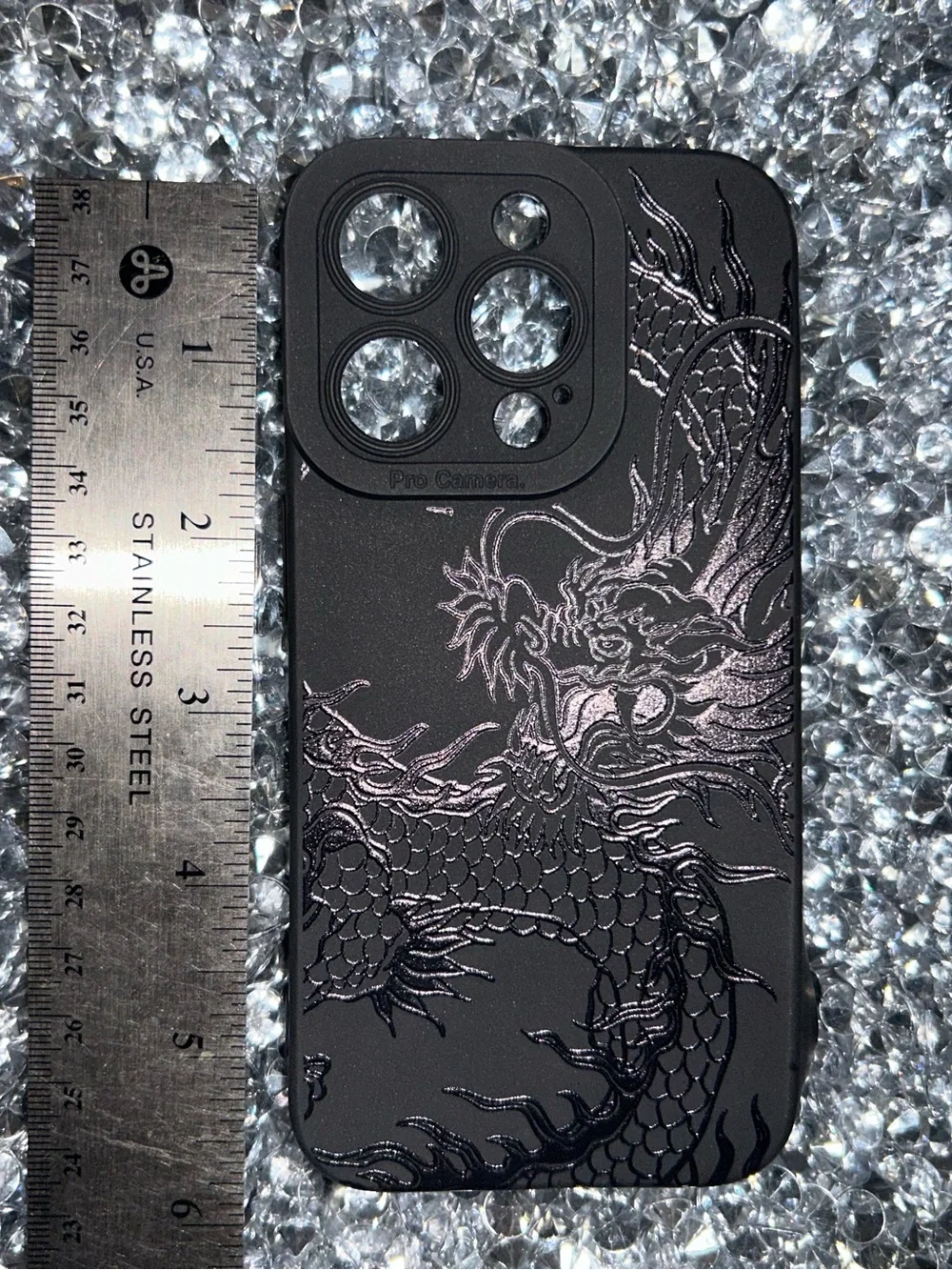 iPhone 15 pro Black Dragon Embossed Protective Phone Case - Black